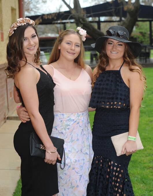 FINE FORM: Ella Bradshaw, Tiffany Furniss and Lana Sweeney at the 2016 Ag Races at the Murrumbidgee Turf Club in Wagga. Picture: Laura Hardwick