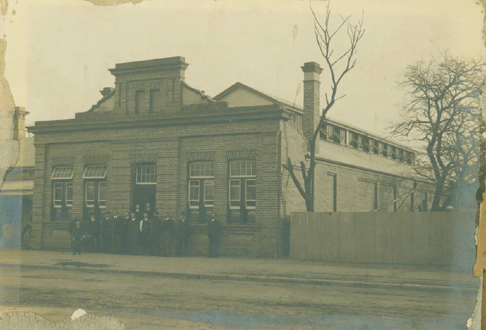 The Daily Advertiser was moved to 48 Trail Street in 1910, about the same time it became a daily publication. Picture: Museum of the Riverina collection