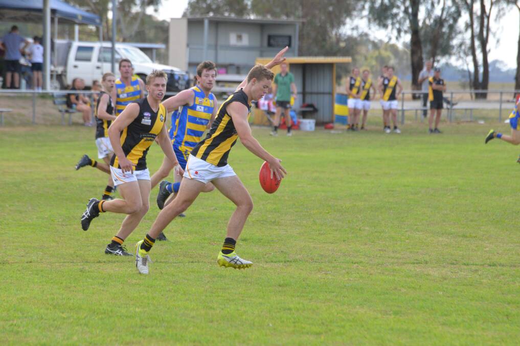 Pictures from the trial game between Wagga Tigers and Mangoplah-Cookardinia United-Eastlakes.