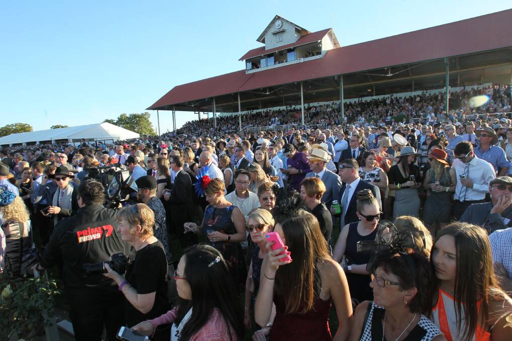 HUGE CROWD: About 10,000 racegoers turned out to Murrumbidgee Turf Club last Friday for Wagga Gold Cup day. Picture: Les Smith