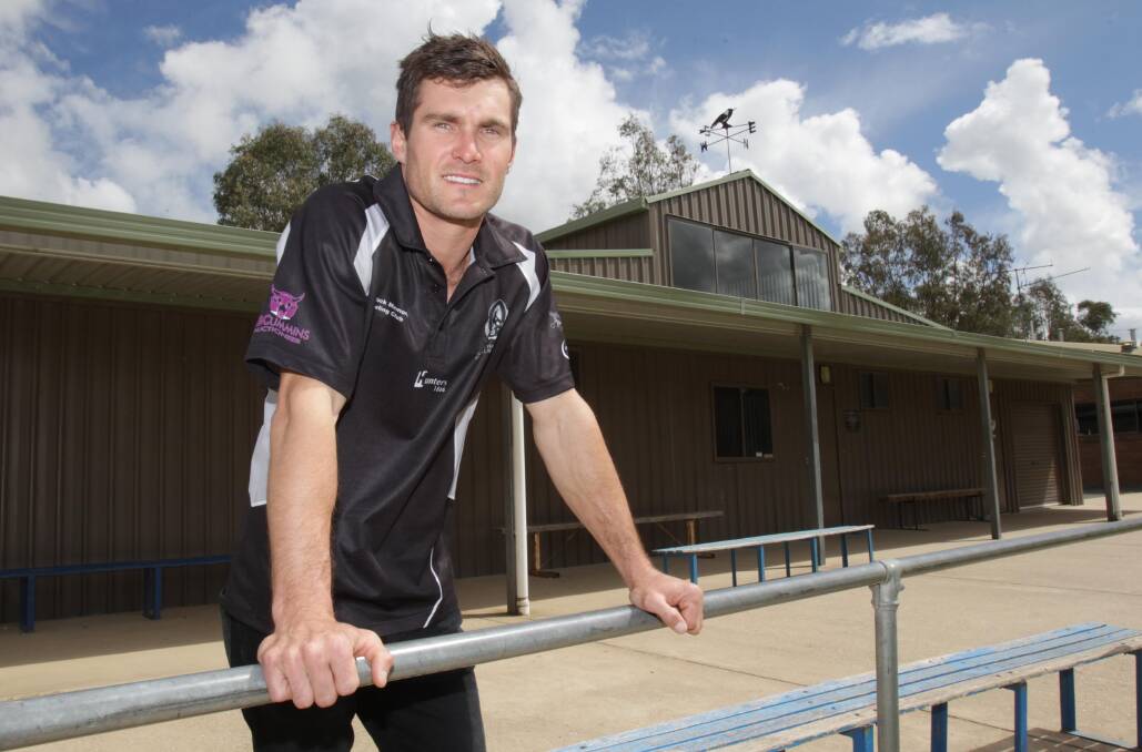 MAGPIES' MAN: New The Rock-Yerong Creek coach Tom Yates at Victoria Park on Saturday. Picture: Les Smith