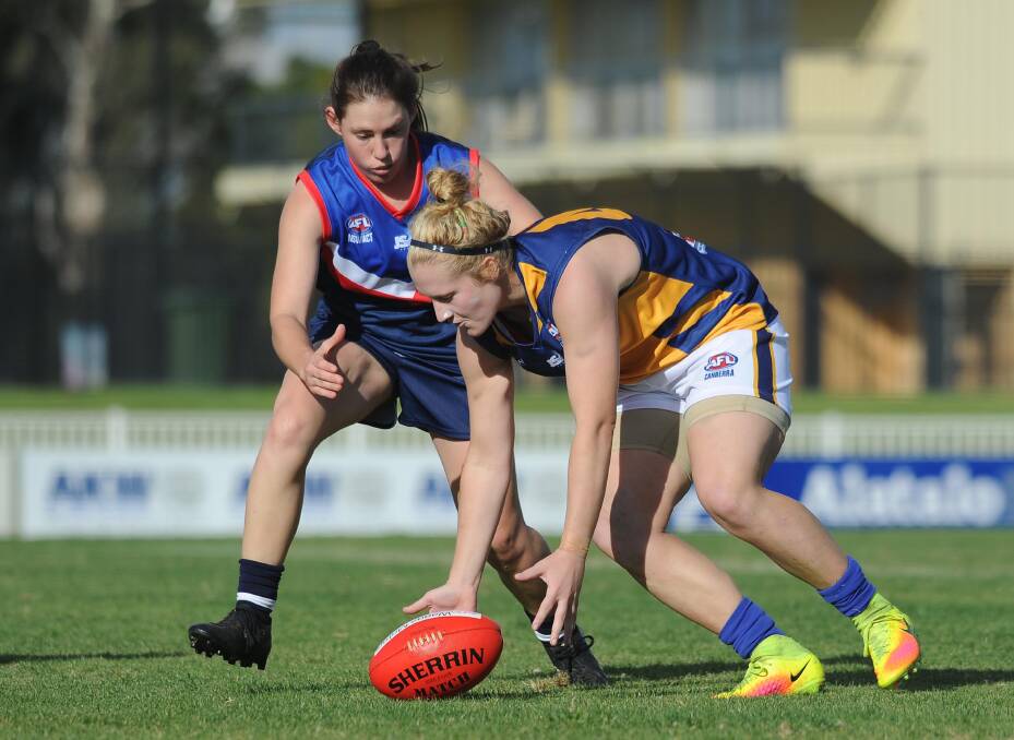 Jodie Hicks (left) in action for Southern NSW at Robertson Oval this year. Picture: Laura Hardwick