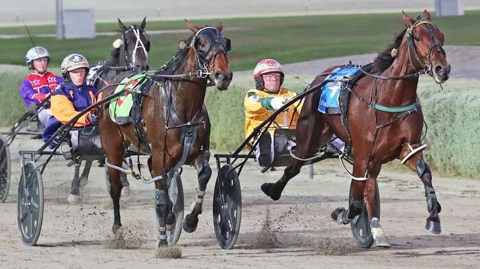 Molly Kelly held out stablemate Nostra Beach to win her APG semi-final at Melton on Friday.
