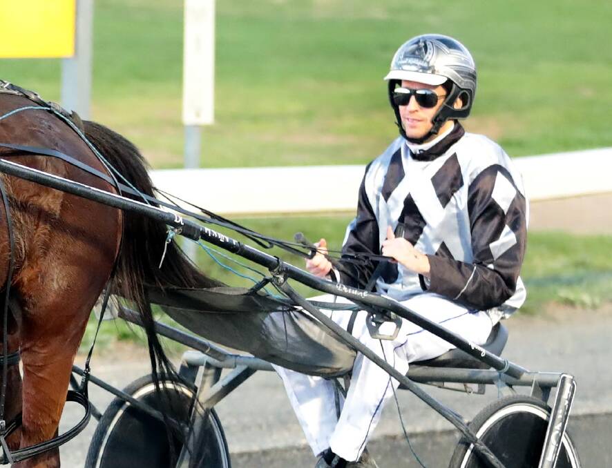 AIMING HIGH: Wagga reinsman Jared Kahlefeldt has three drives for his father Paul at Wagga on Tuesday night. Picture: Kieren L Tilly