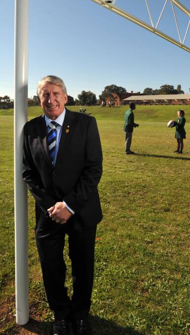 COUNTRY VISITS: Steve Mortimer at Mt Austin high school in 2014. The former NSW and Australia halfback has called on the ARL Commission to get out to the bush. 
