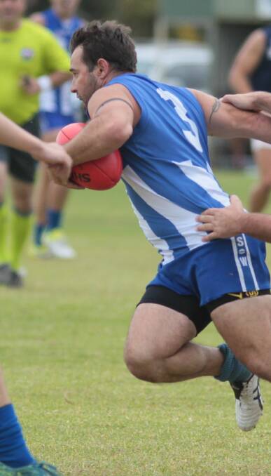 The evergreen Damien Ponting kicked three goals in Temora's win over CSU on Saturday, as did Daniel Hespe from full-forward.