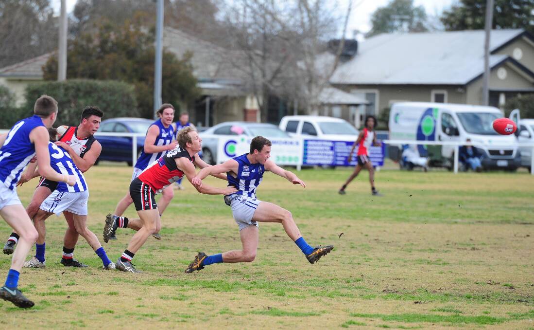 Kieren L Tilly captures the action as North Wagga prove too good for Temora at McPherson Oval