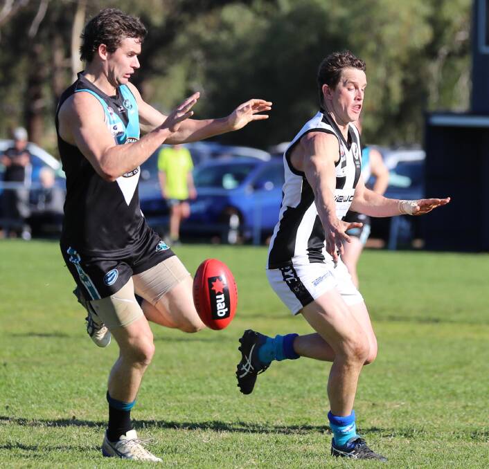 BIG IMPACT: Northern Jets forward Matt Wallis kicked 6.0 as they held off The Rock-Yerong Creek at Ardlethan on Saturday. Picture: Les Smith