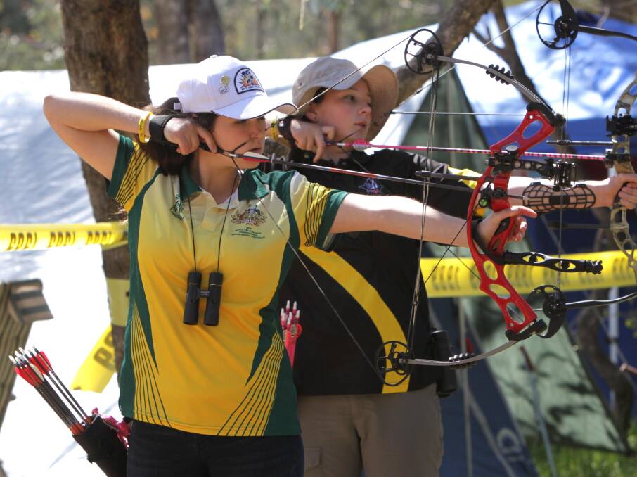 EYE ON PRIZE: Georgina Graham, Mildura and Lucy Jefferis, Wagga take aim at Wokelena Range on Wednesday. Picture: Les Smith