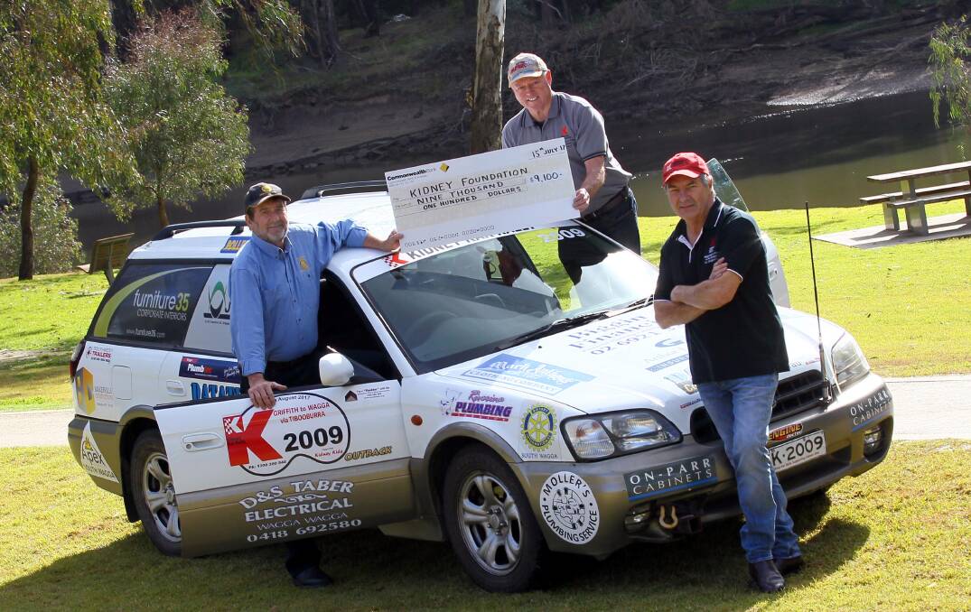 Steering victory for kids: Kidney Car Rally veteran John Clout joined fellow South Wagga Rotarians Brian Roy and Kerry Flinn for the 29th trek.