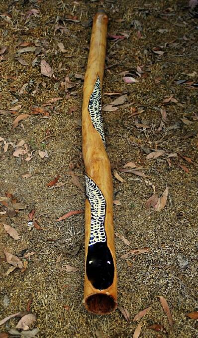 ART: Mark Saddler's Yidaki (didge), called "Gadi Ngurambang-ga” (snake in country).