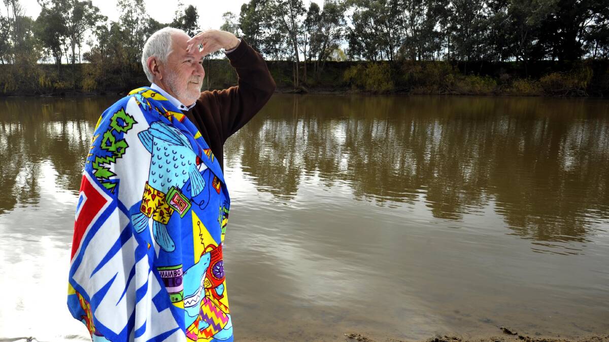 'WHERE ARE YOU?': Mayor Rod Kendall at Wagga Beach.