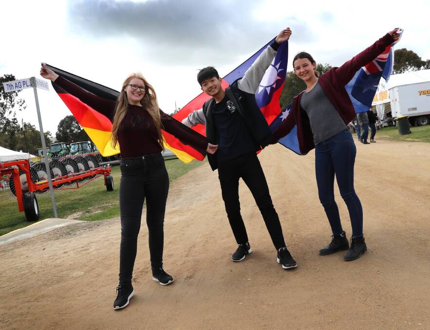 Lucia Bohnsacki, 15 from Einbeck, Germany, Alen Chuang from Taipei, Taiwan and Mia Phillips from Junee. Picture: Les Smith