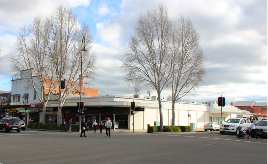 BIG BUSINESS: The commercial precinct of Wagga's NAB branch is up for sale for the first time in 25 years. The property generates an estimated net income of over $150,000 per year. Picture: Supplied