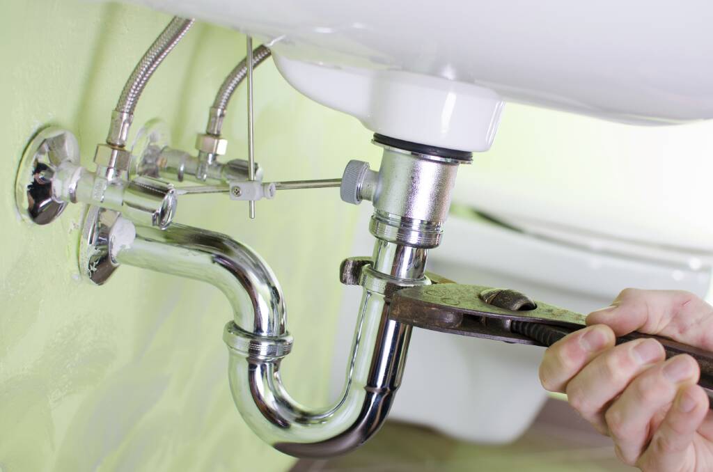 Good young apprentices are hard to find, says plumber
