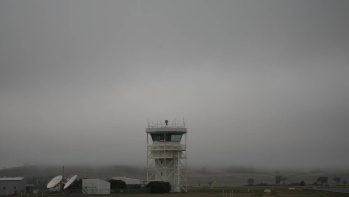 Fog leads to flight delays in Wagga