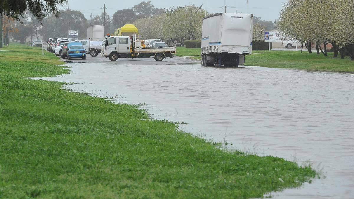 Officials blamed for flood liability