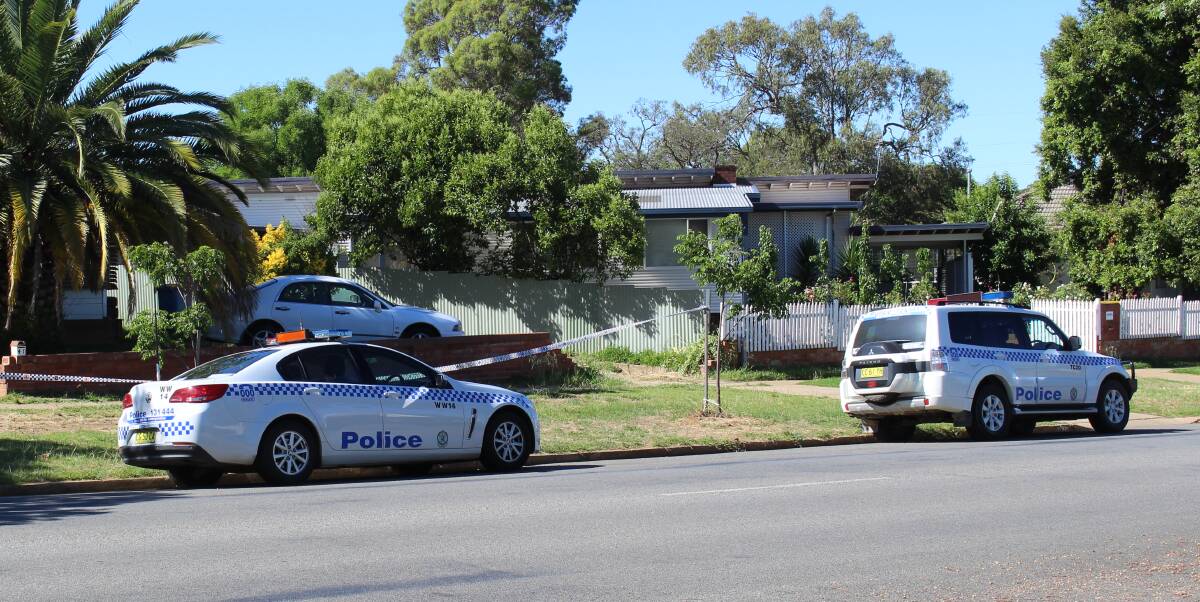 FLASHPOINT: Police were led to an address on Northcott Parade as part of their investigations into suspected drug-related assaults on Thursday morning. Picture: Rowan Forster