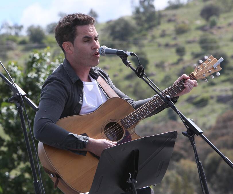 COUNTRY SPIRIT: Musician Dane Kennedy entertains the crowd at EQUEX before the event moved to its second venue, the Victoria Hotel. Picture: Les Smith
