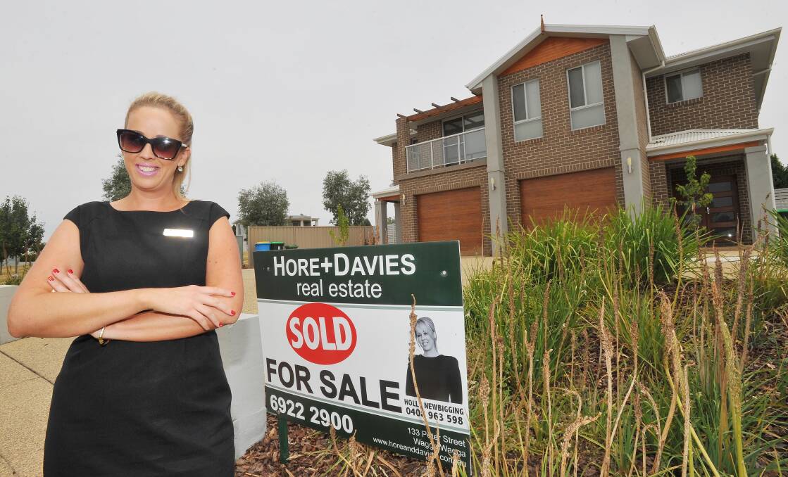 Good advice: Holly Newbigging from Hore and Davies gave a seminar with ANZ on the new scheme for builders and buyers. Picture: Kieren L. Tilly 