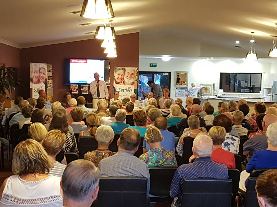 Wagga mayor Greg Conkey addresses the Estella residents meeting. Picture: Contributed