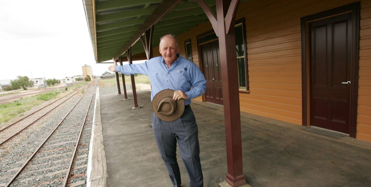 RAIL TRAIL SUPPORTER: Tim Fischer says rail trails in the Riverina have the potential to unlock an economic bonanza for the region and can be the best in Australia. He has attacked people spreading "anti-tourism bile".