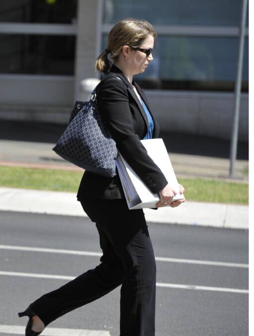 EXPERT WITNESS: Dr Sarah Yule leaves Wagga courthouse after telling an inquest Geoff Hunt's primary intention was suicide. Picture: Les Smith
