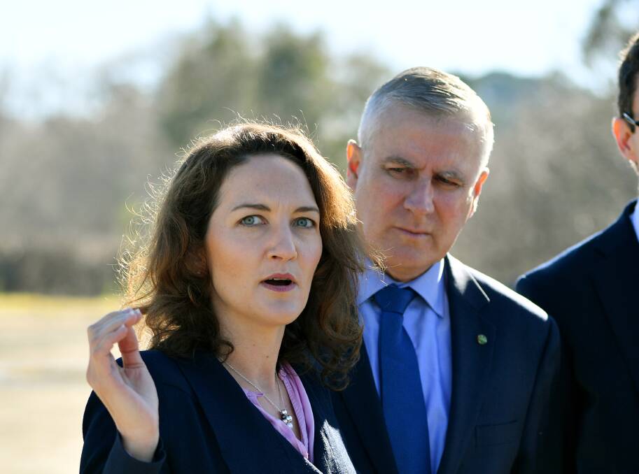 Riverina MP Michael McCormack campaigns in South Australia ahead of the 'Super Saturday' byelections with Liberal candidate for Mayo Georgina Downer. Picture: AAP /David Mariuz)