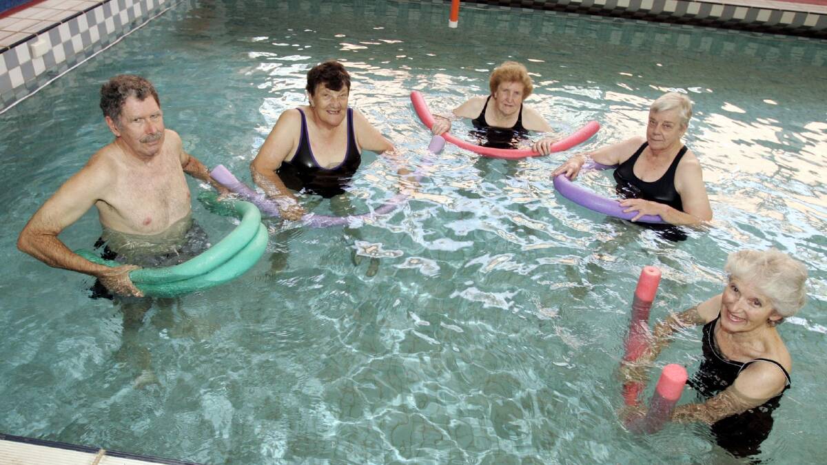 Residents enjoying the Hydrotherapy Pool at Wagga Base - Chris Thomas, Lorraine Thomas, Rita Johnston, Jayne Larson and Mabs Powderly. Picture: Kerrie Stewart