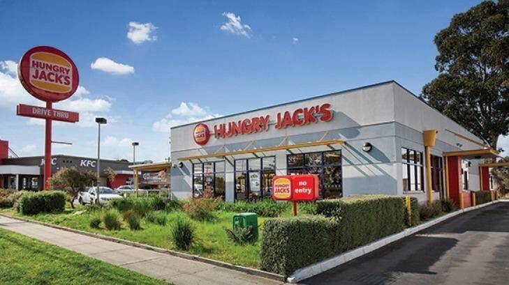 The Hungry Jacks at 161 Nepean Highway in Mentone has sold at auction for $2.56 million. Photo: sjohanson@fairfaxmedia.com.au