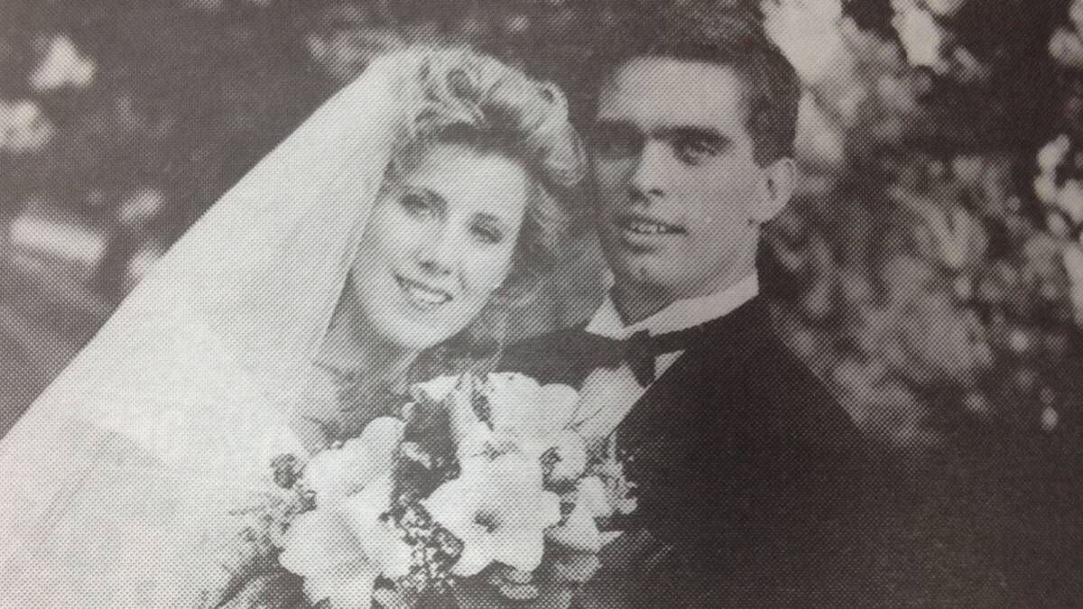 Lisa Robertson married John Duncan in Albury and the couple made their home in Sydney.