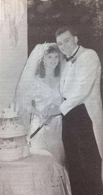 Newlyweds Helen (nee Price) and Mark Rossack were married in Wagga.