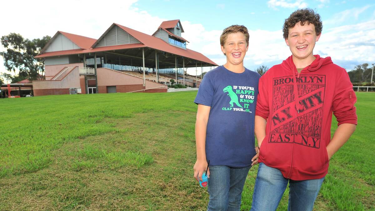 Daniel Bates, 13, and Cameron Bates, 15, both of Corryong, Victoria. Picture: Kieren L Tilly 