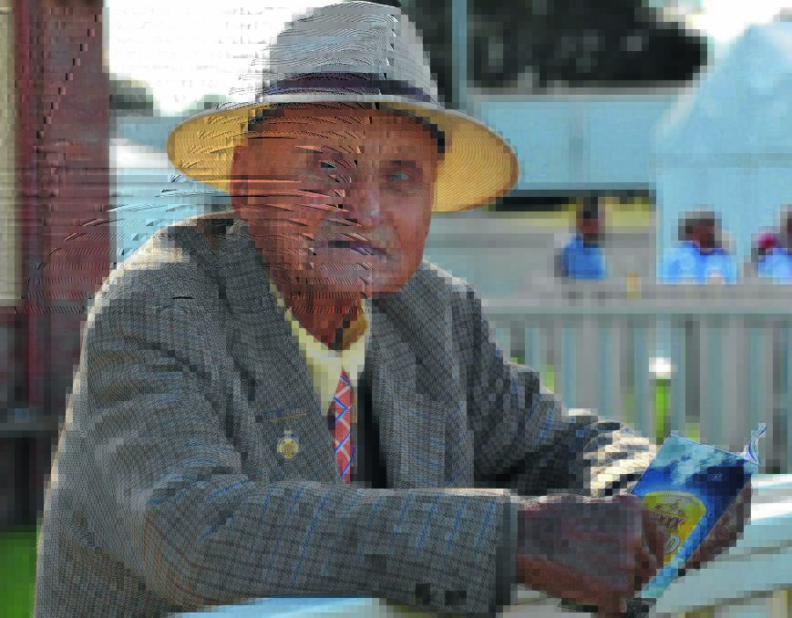 DEARLY MISSED: Holbrook racing enthusiast Gordon McLaurin passed away on Sunday. McLaurin is pictured at this tyear's Wagga Gold Cup carnival. Picture: Keiren L Tilly