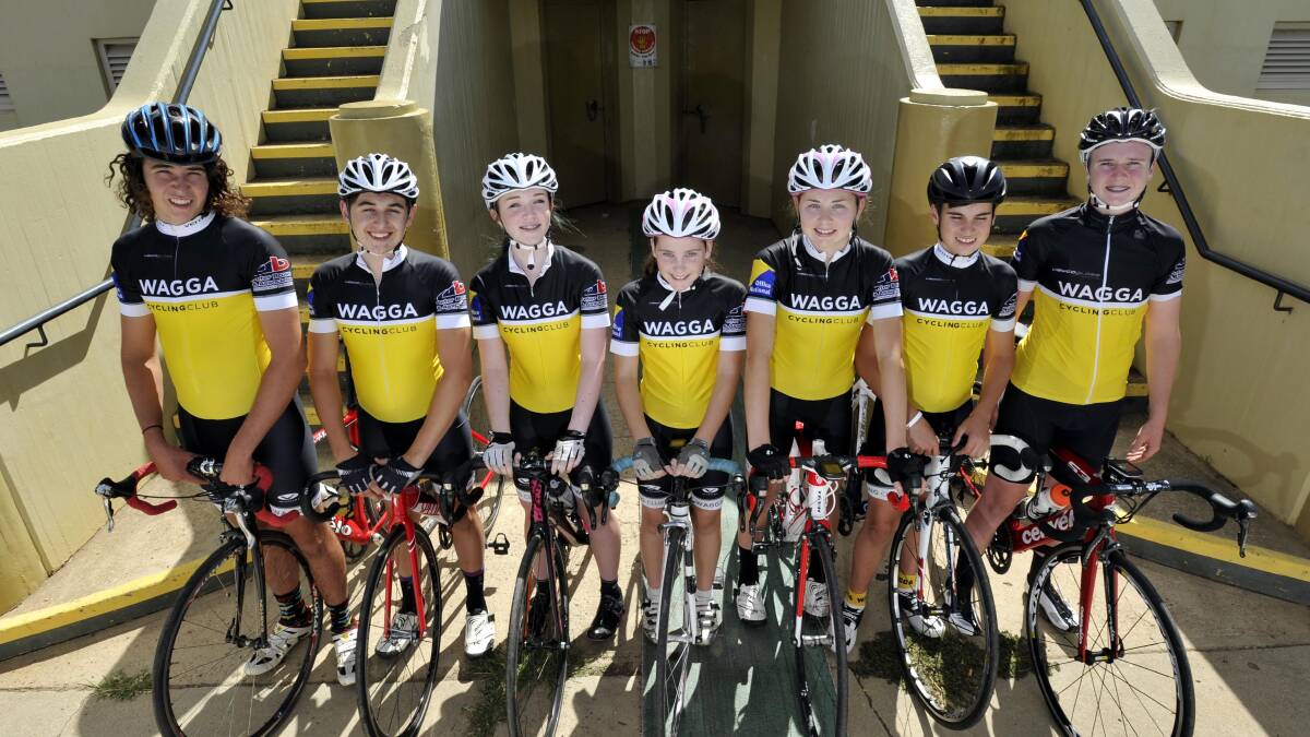REPRESENT: Wagga Cycling Club members (from left) Henry Wright, 15, Myles Stewart, 15, Joss Heap, 15, Isabelle Maher, 12, Kate Vickers, 13, Ed Wright, 12, and Charlie Hamilton, 15, will compete at the NSW state championships over the next three days in Sydney. Picture: Les Smith