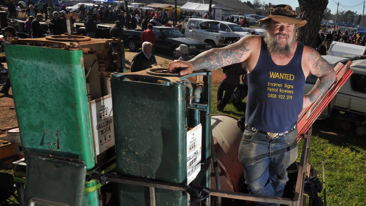 'WORLD'S GREATEST DETECTIVE': Stuart Norris, of South Australia, drove more than 10 hours to sell the items he says only he can find. Picture: Michael Frogley