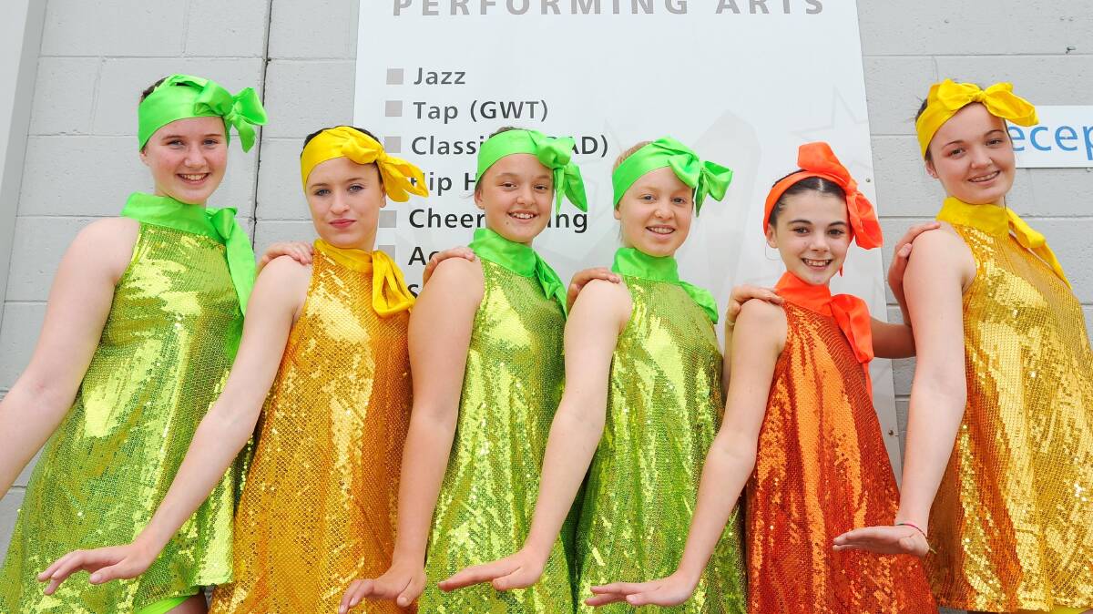 Molly McMullen, 14, Grace Mattingly, 13, Abbie Yeo, 11, Holly Tinsley, 16,Talia Daniels, 12, Laura Yeo, 16, rehearse at Southern Cross Performing Arts ahead of the Wagga Eisteddfod that starts today. Picture: Kieren L Tilly
