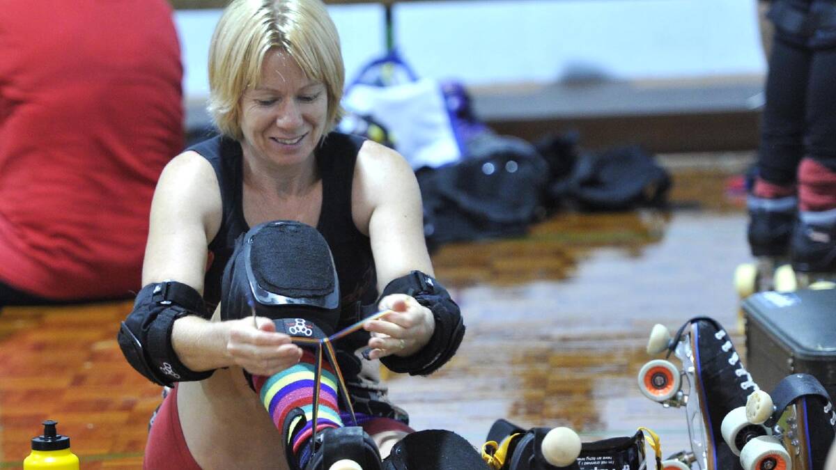 Rene McDonell of Wagga gears up during a roller derby boot camp at Bolton Park stadium. Picture: Les Smith