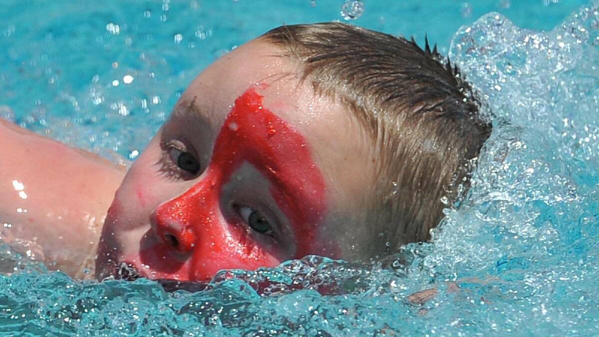 Callum Cockburn, 9, rips through his leg of the freestyle relay at the Sturt Public School swimming carnival. Picture: Michael Frogley