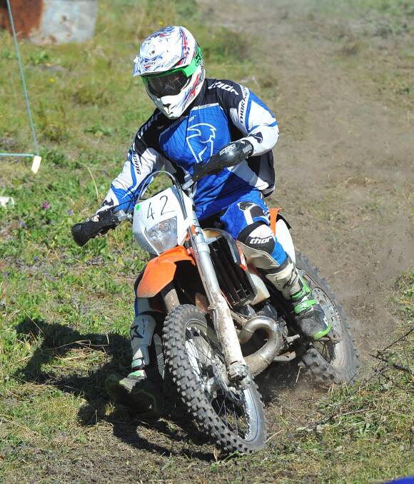 DIRT KING: Chris Adams maneourves around the Gregadoo course on Sunday in the clubman class.