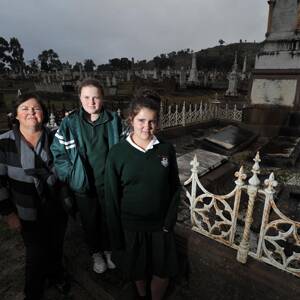 Susan Porter's family have one of the largest grave monuments in the cemetary, L-R Susan, Ella 10 and Hillary Porter 12