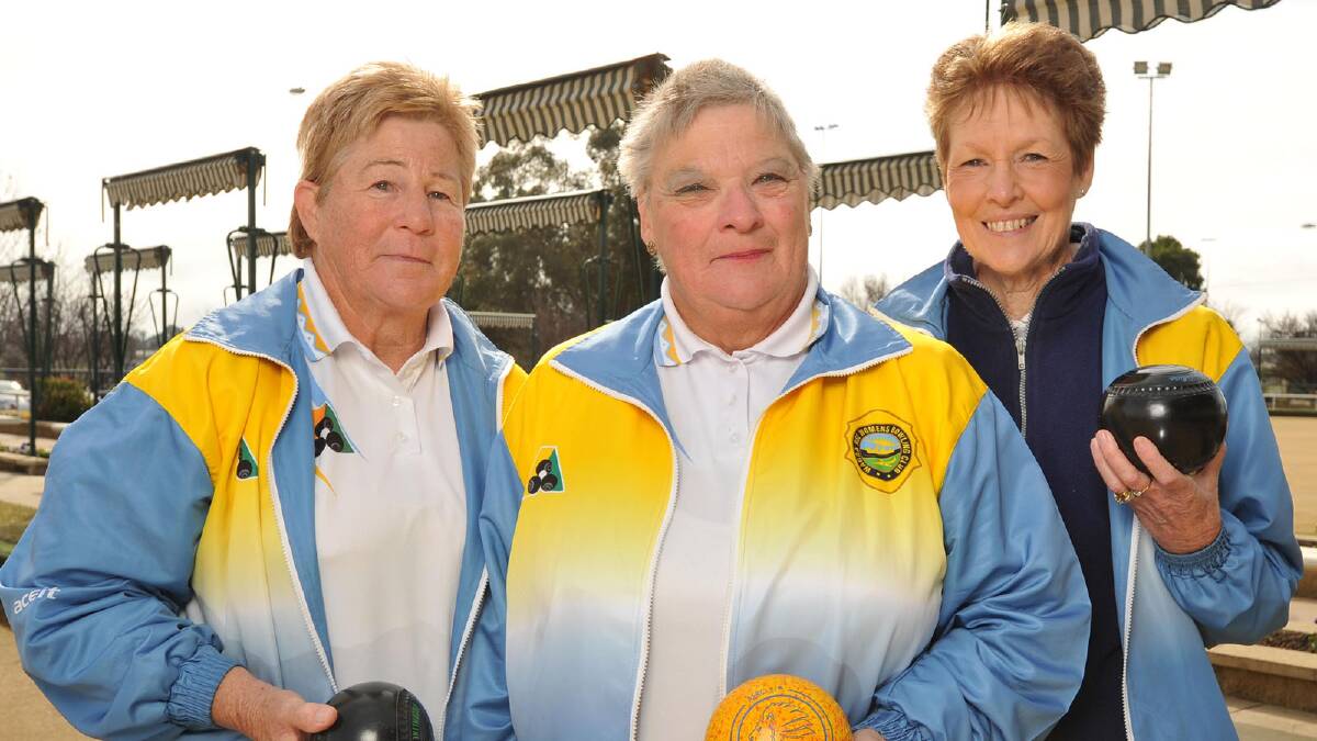 Lawn bowlers Patricia Whyte, Gail Wallace and Christine Coleman. Picture: Michael Frogley