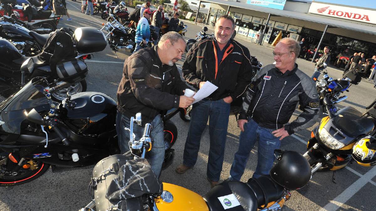 Motorcycle ride for motor neurone disease. Paul Elkins, Jeff Lashbrook and Allan Tye, all from Wagga. Picture: Les Smith