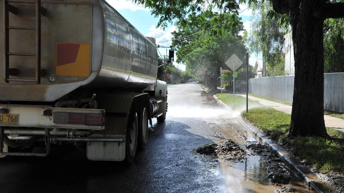 Wagga City Council cleans the streets of North Wagga. Picture: Michael Frogley