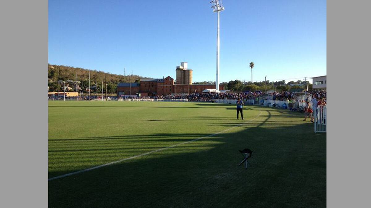 AFL fans flocked to Robertson Oval before tonight's kick off. Picture: Robert (@BidgeeWagga) via Twitter