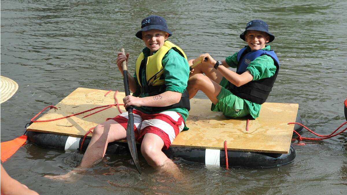 2014 Gumi Race: 14-year-old Wagga boys Daniel Coates and James Garnsey. Picture: Michael Frogley