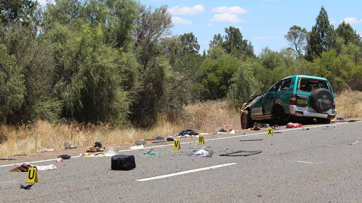 The death toll from Friday's horror crash on the Kidman Way has risen to three. Picture: Bryant Hevesi