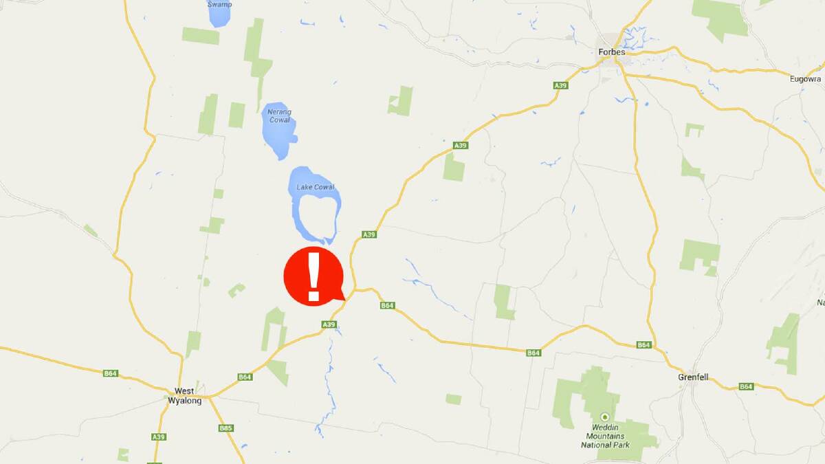 An accident 35km north of West Wyalong on the Newell Highway has closed the highway.