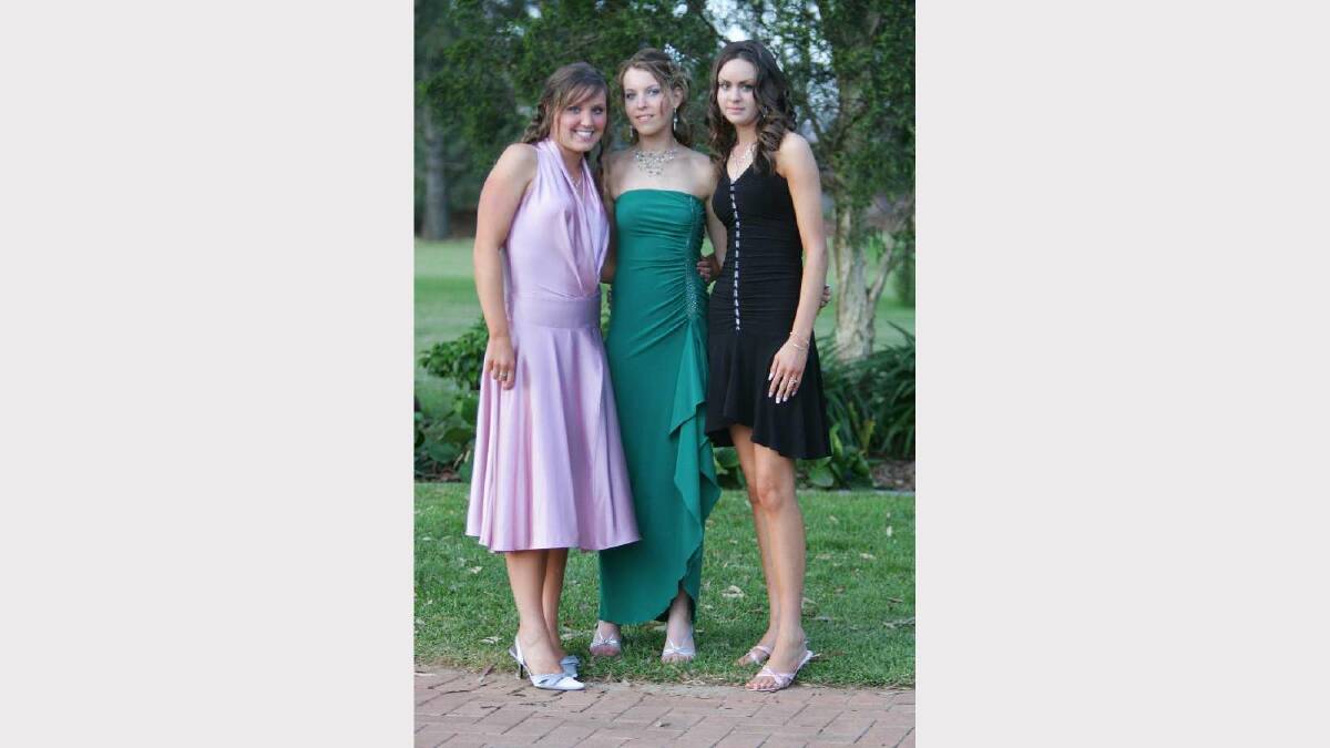Gemmalee Rutter, Jessica Fuller and Katie Asgill at the Mount Austin High School formal. Picture: Les Smith