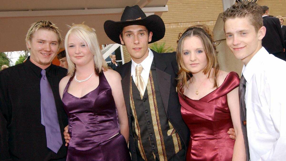 Matthew Lloyd, Danielle Beck, Anthony Becket, Natasha Smith and Leigh Thompson at the Wagga High School Year 10 formal in 2004. Picture: Les Smith